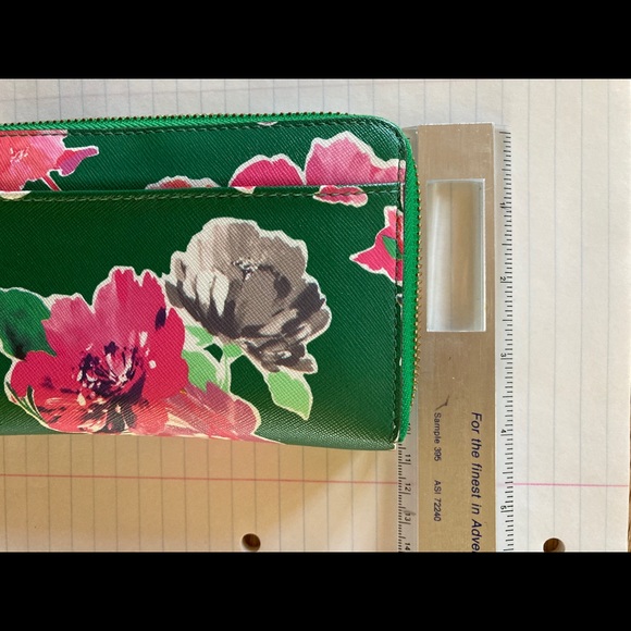 Kate Spade wallet - Picture 13 of 13